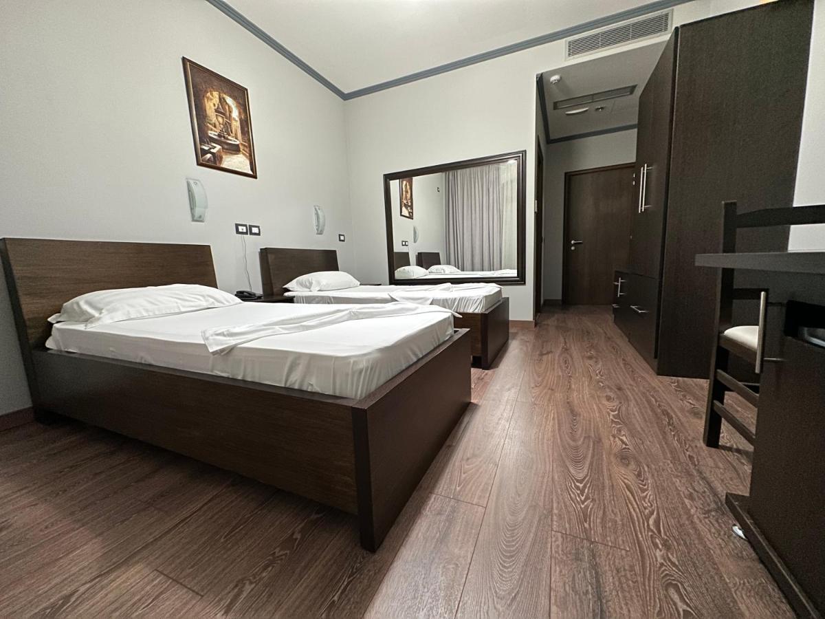 Panorama Rooms Hotel Near The Old Bazaar Krujë Eksteriør bilde